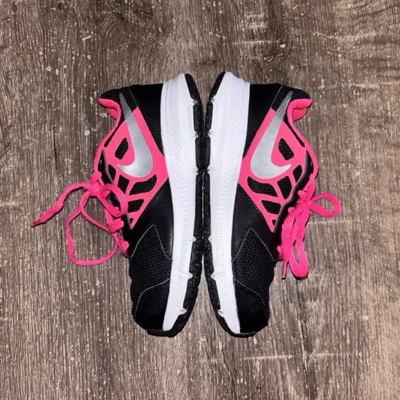 Nike Girl’s Toddler Shoes - Picture 10 of 12